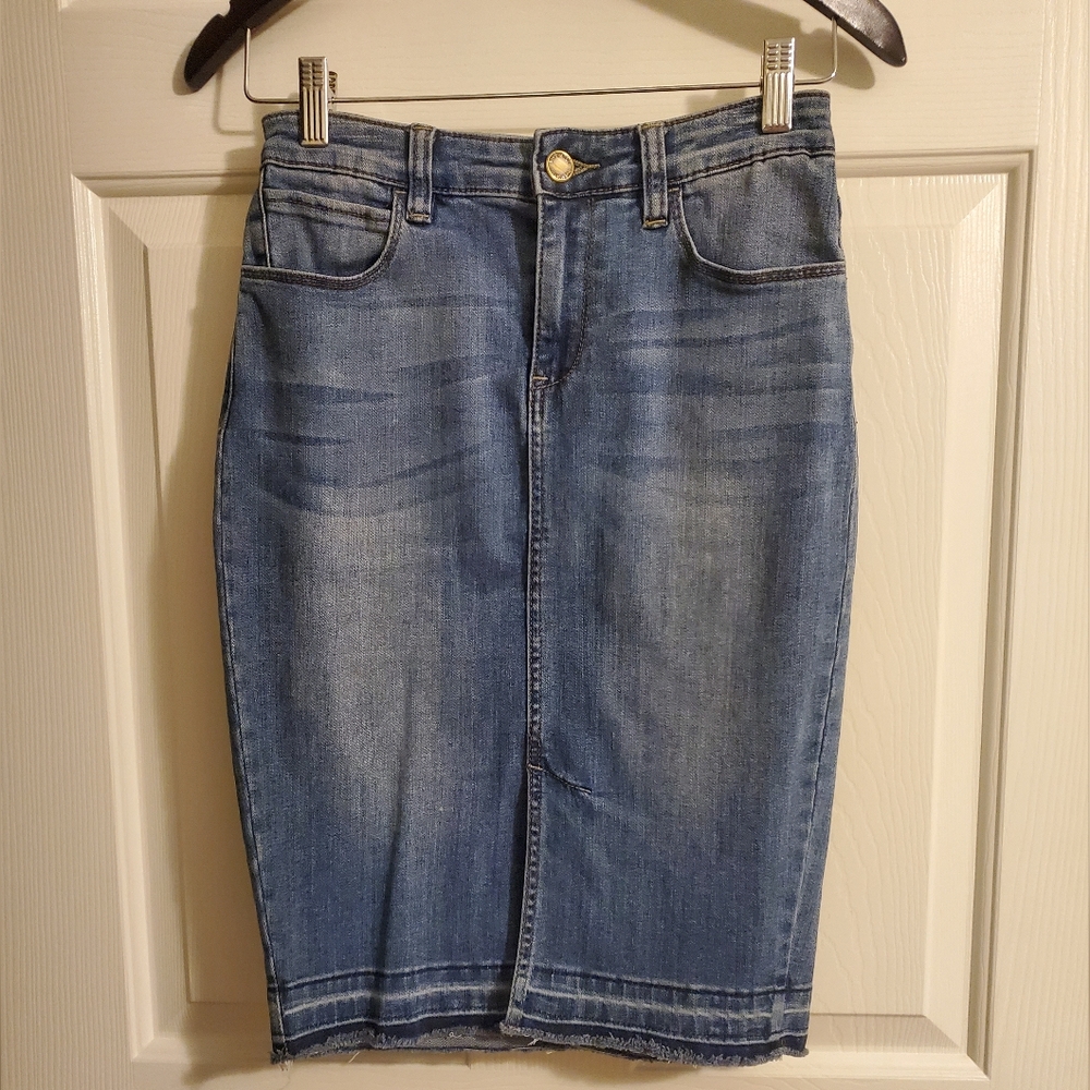 Denim pencil skirt size 6
